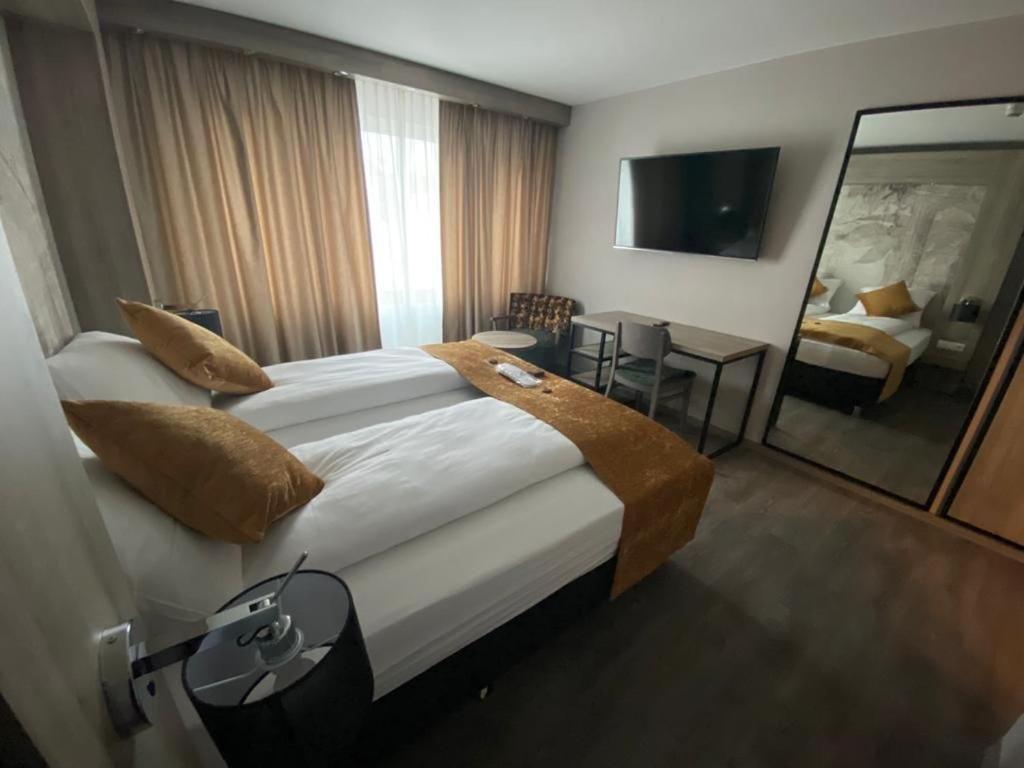 Ehringshausen Liebig Hotel מראה חיצוני תמונה